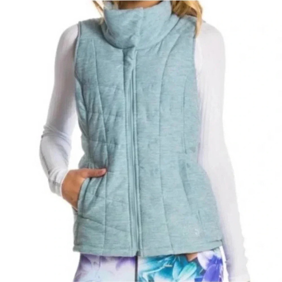 The North Face Pseudio Vest - Picture 1 of 8